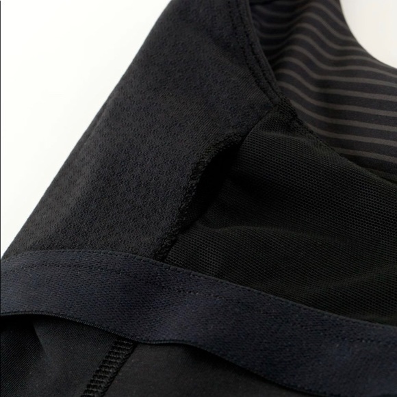 Lululemon Energy Tank
Hyper Stripe Black / Black Size 4. Excellent condition - Picture 6 of 12
